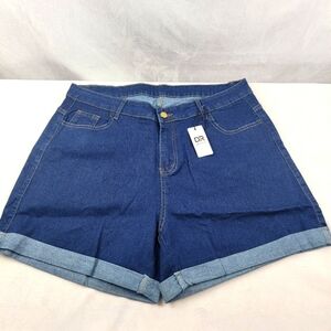 NWT Dressin dark denim strech high-waisted roll jean shorts Size 2XL